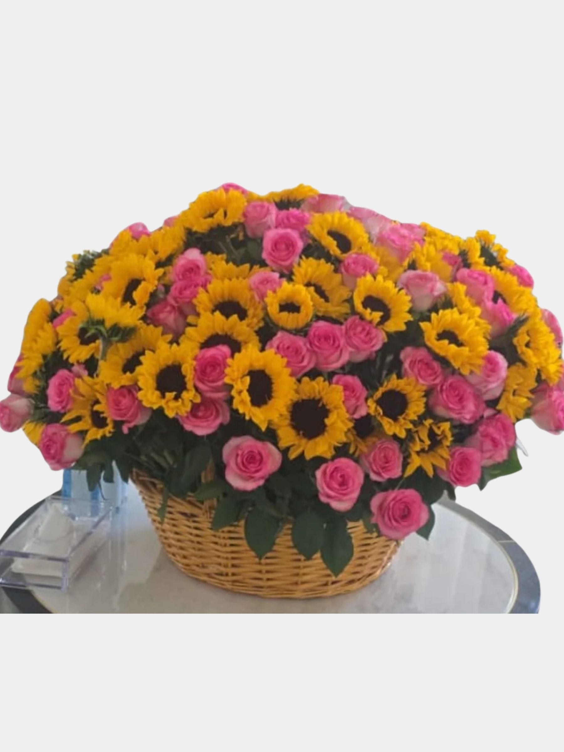 100 Sunflowers & 100 Roses