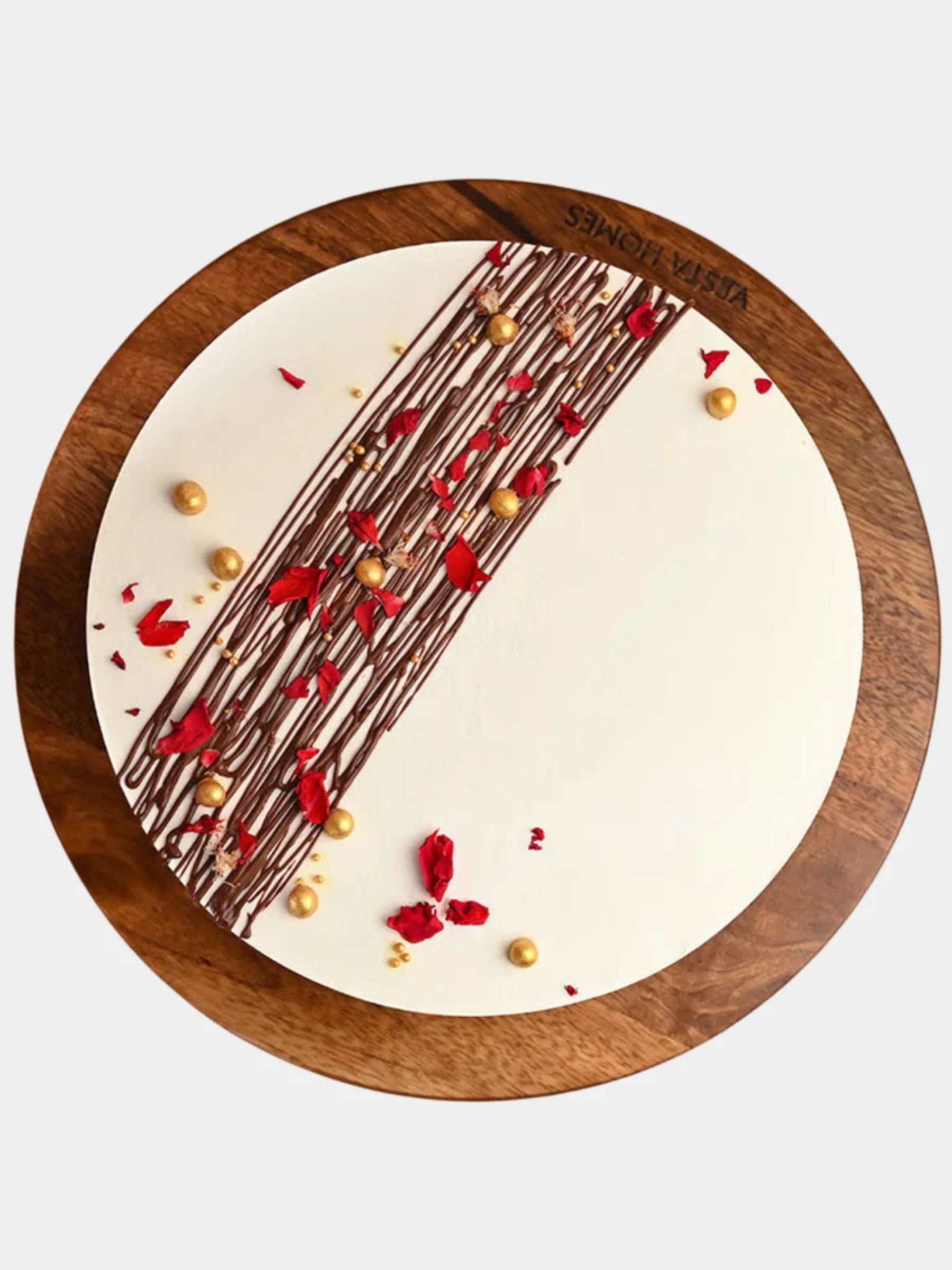 Captivating Vanilla Cake