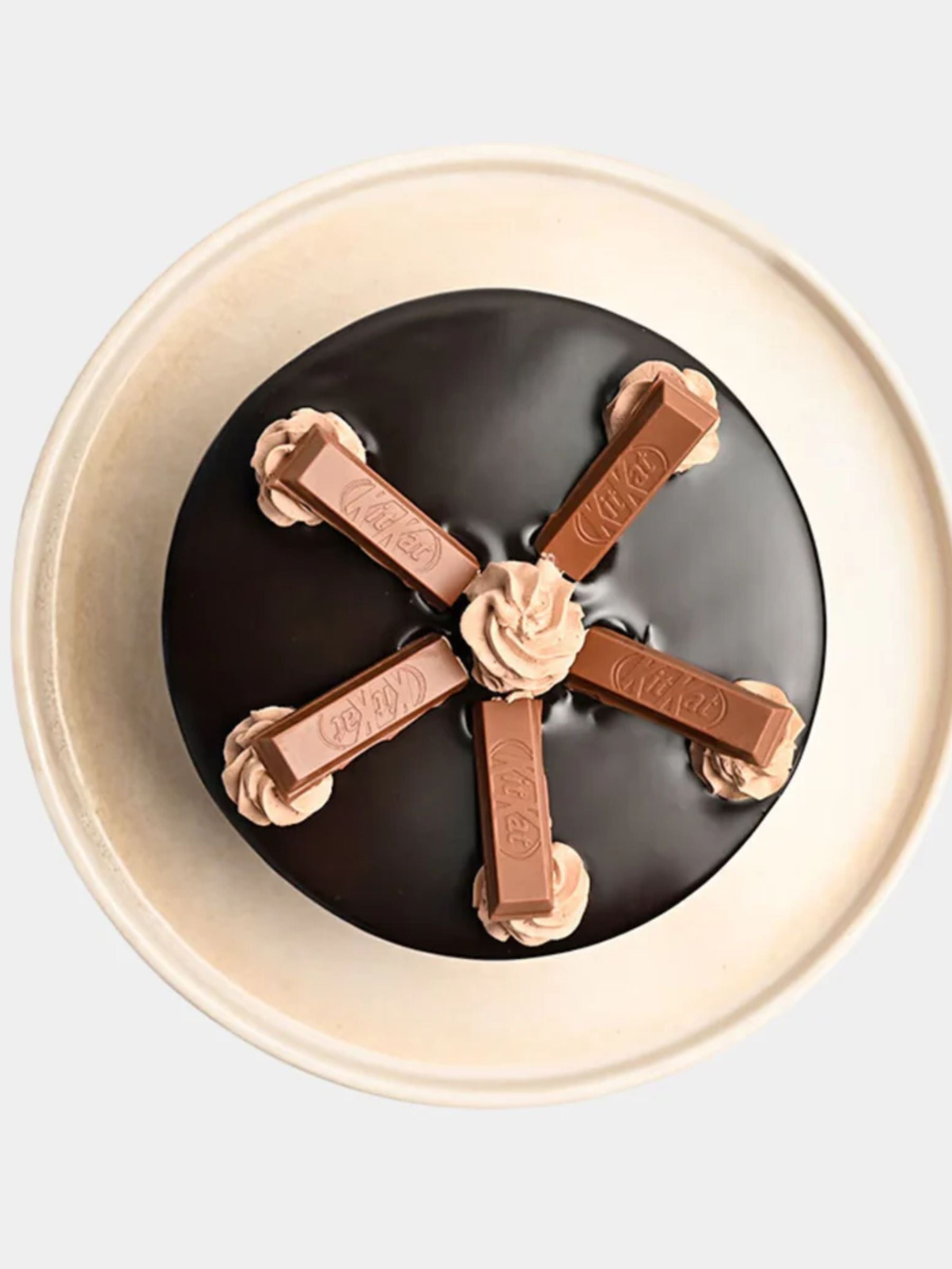 Choco Kitkat Cream Cake