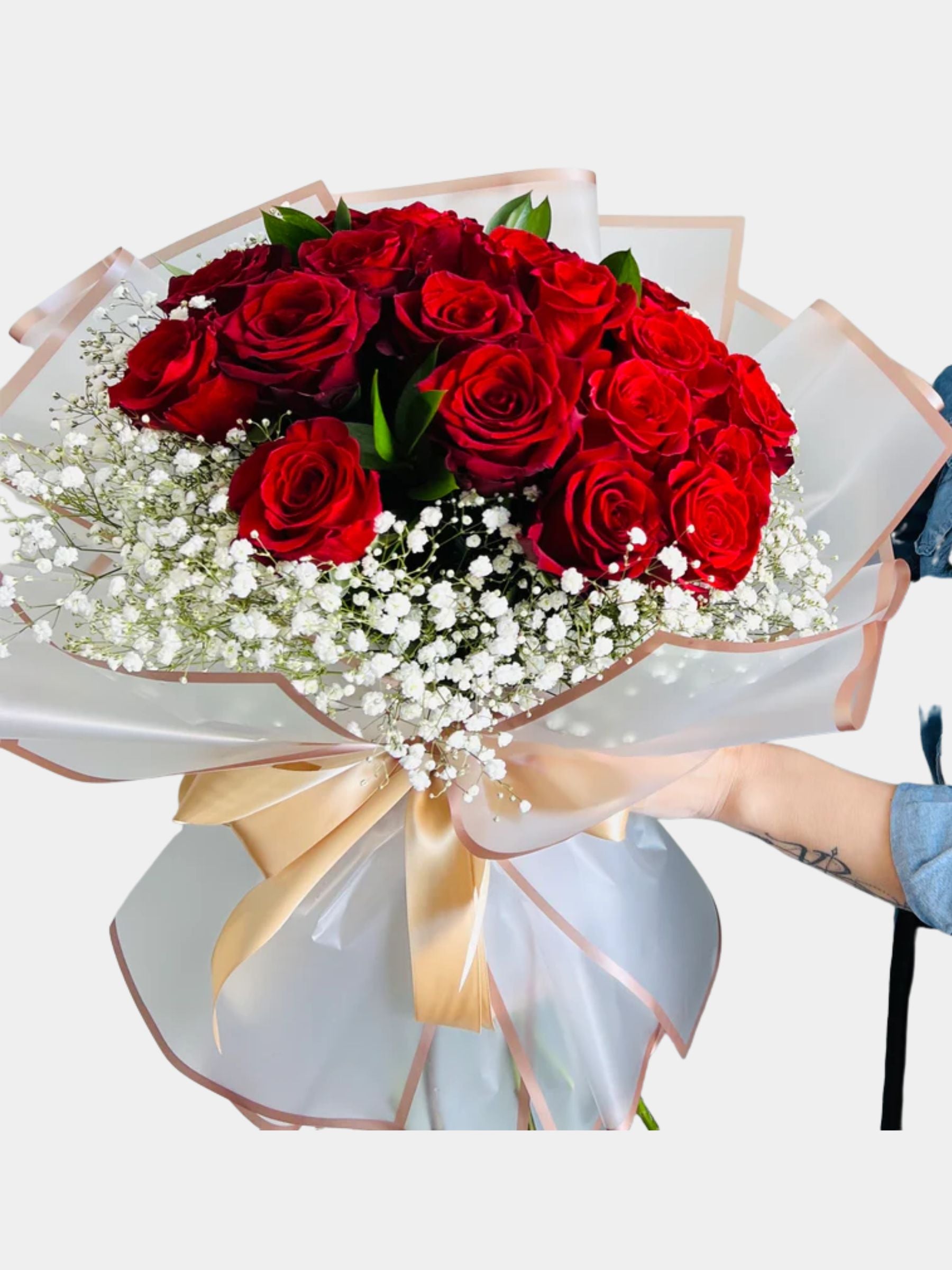 25 Roses With Baby’s Breath